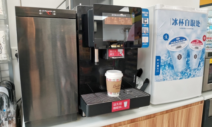 便利店咖啡成为新增长点 自助点餐收银有助于提高效率