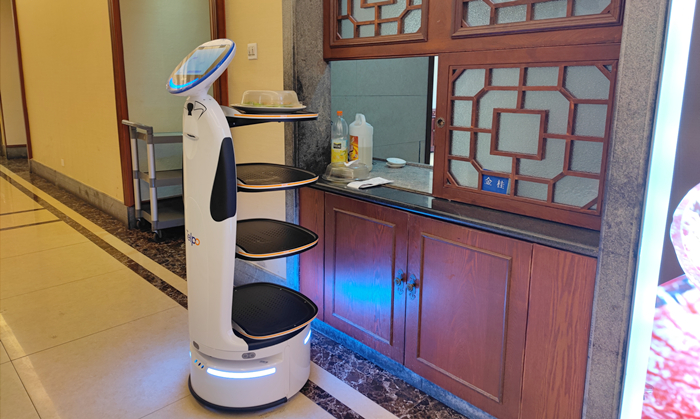 天波智能送餐机器人R6应用在酒楼产品配送场景.jpg